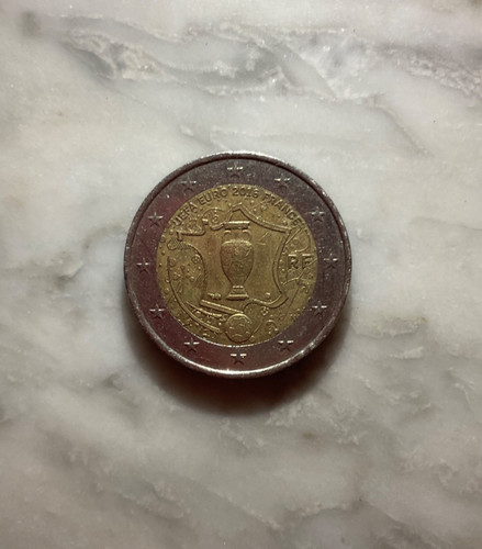 Moneta euro commemorativa - moneta,